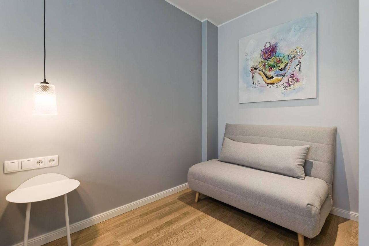 Central Apartments, Quiet With Free Parking And Ac. 塔林 外观 照片