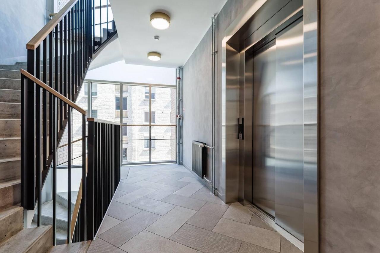 Central Apartments, Quiet With Free Parking And Ac. 塔林 外观 照片