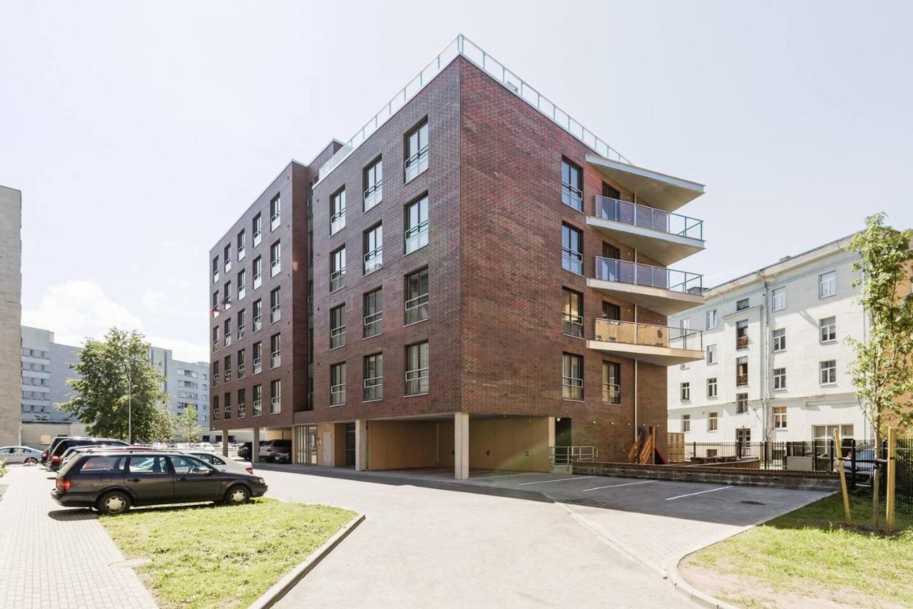 Central Apartments, Quiet With Free Parking And Ac. 塔林 外观 照片