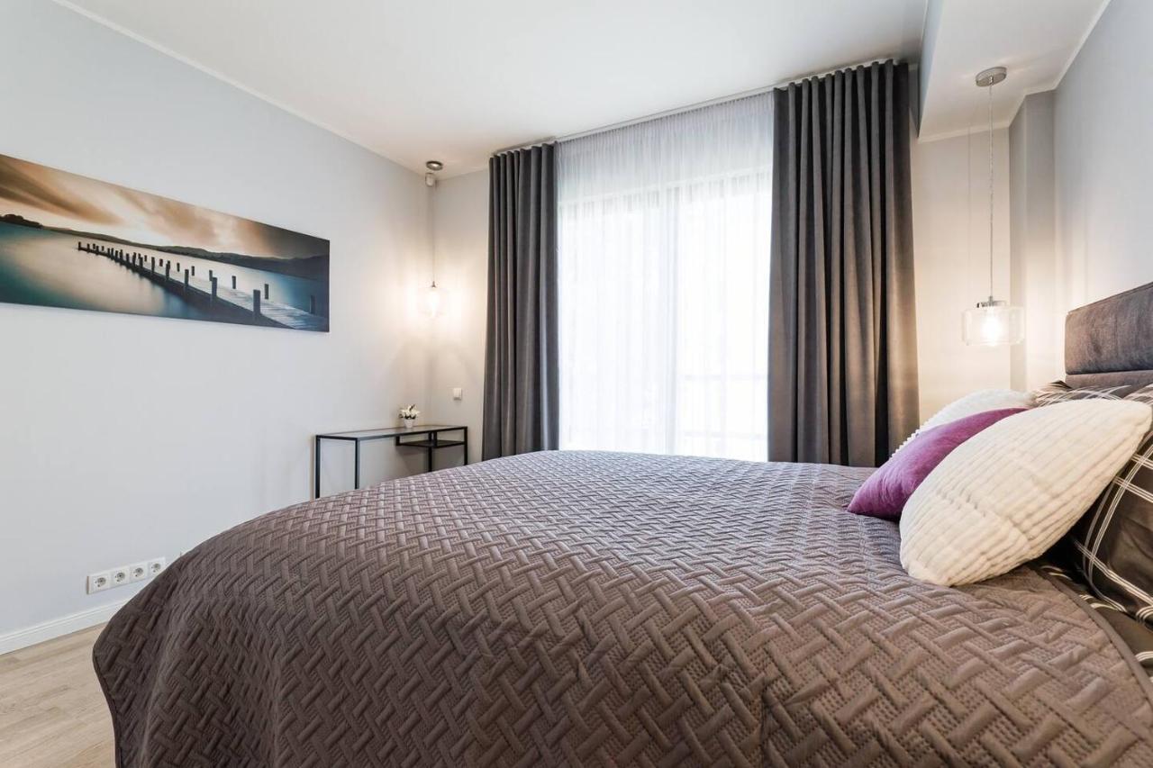 Central Apartments, Quiet With Free Parking And Ac. 塔林 外观 照片